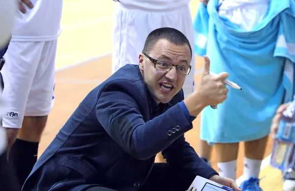 Konstantin Subotić  pričakuje, da se bo njegova ekipa doma lahko kosala z vsakim tekmecem