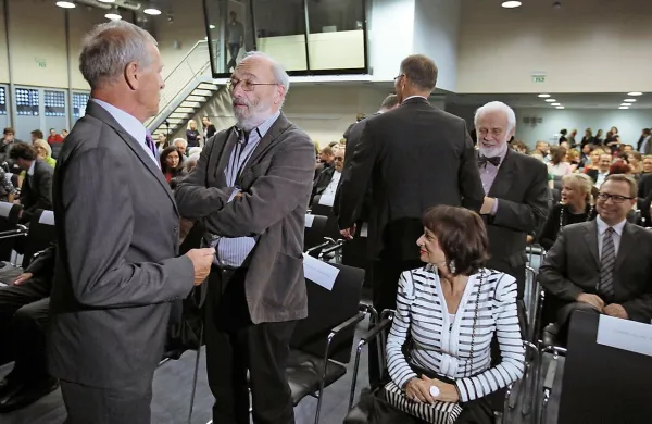 Mineva 50 let od začetka študija novinarstva na Slovenskem. Ob tem je na Fakulteti za družbene vede Univerze v Ljubljani potekala osrednja prireditev v počastitev tega jubileja.