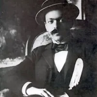 Med rednimi gosti kavarne  so bili veliki pisatelji  Italo Svevo ...