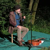 Prijeti kitaro - blazen užitek!