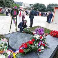 V Portorožu so položili vence k spomeniku  padlim partizanskim pomorščakom, v Loparju pa obeležili 70-obletnico ustanovitve Mornariškega odreda Koper