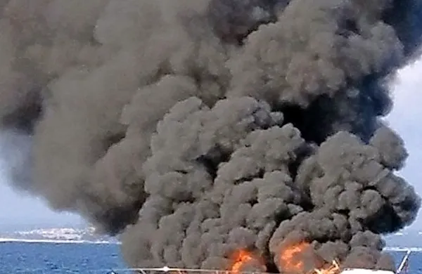 Včeraj, okoli 14.30 je v bližini rta Kamenjak zagorela britanska jahta