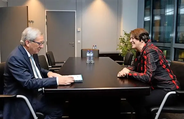 Jean-Claude Juncker med pogovorom z Violeto Bulc