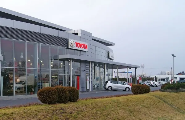 Toyota je zaradi težav z zavornim sistemom vpoklicala 1,75 milijona vozil