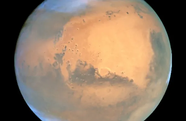 Mars bo oplazil komet Siding Spring