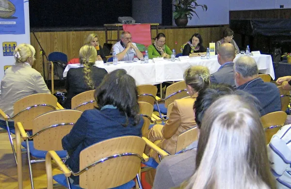 Na severnem Primorskem deluje že več lokalnih  medgeneracijskih centrov, vlogo regijskega pa vidijo predvsem v strokovni podpori in koordinaciji