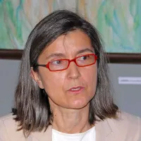  Urška Lunder: “V medicini se ceni učinkovitost, racionalnost. Pri paliativni oskrbi pa sem dobila dovoljenje, da sem najprej človek in šele potem zdravnica.”