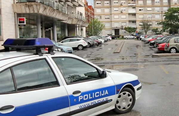 Tožilstvo je vložilo obtožbo zoper 21-letnika, ki je na parkirišču za novogoriškim nebotičnikom zabodel 33-letnika. Ta je zaradi hudih poškodb kmalu zatem umrl.