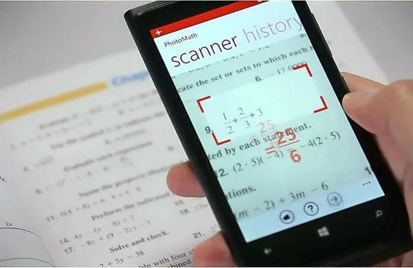Nova aplikacija za pametne telefone rešuje matematične enačbe