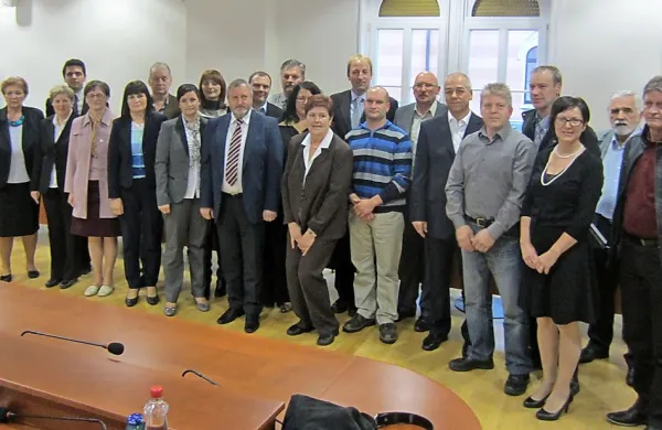 Bistriški občinski svetniki (Peter Štavar, Nevenka Tomšič, Primož Rojc, Borut Rojc, Sonja Čošić, Igor  Janičijević, Lilijana Valenčič, Adriana Gombač, Anton Frank, Igor Batista, Andrej Muha, Anton Šenkinc, Dušan Grbec, Adrijana Kocjančič, Kristina