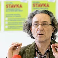 Branimir Štrukelj: “Občutek ni dober, ker se zdi, kot da so ti ukrepi naravna katastrofa, ki si je ne moreš izbrati in jo je treba preprosto preživeti.”
