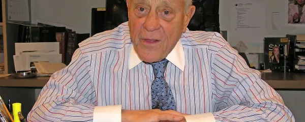 Ben Bradlee: “Zaposli ljudi, ki so pametnejši od tebe, in jih spodbujaj, da razvijejo svoje potenciale.”