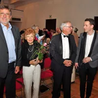 Z leve: Koblerjev sin in soproga, Pavle  in Smilja Kobler, Andrej Vilhar, koordinator MePZ Adriatic in Rocc, umetniški vodja SNG Oper in balet Ljubljana