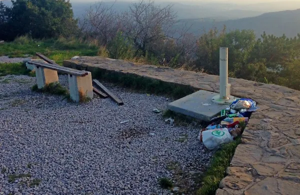 Socerb - od srednjeve&scaron;ke lepote do novodobnih smeti