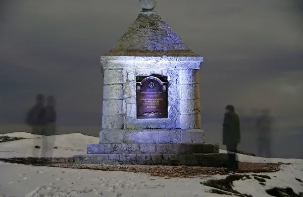 Milko Lesjak je posnel zmagovalno fotografijo na temo Zbogom orožje 