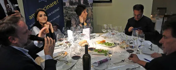 V četrtek so žirijo sestavljali tudi kraljica vrtnic 2014 Kristina Potitska, kuharska 
mojstrica Julijana Krapež in gostinec Boris Gašparin (desno)