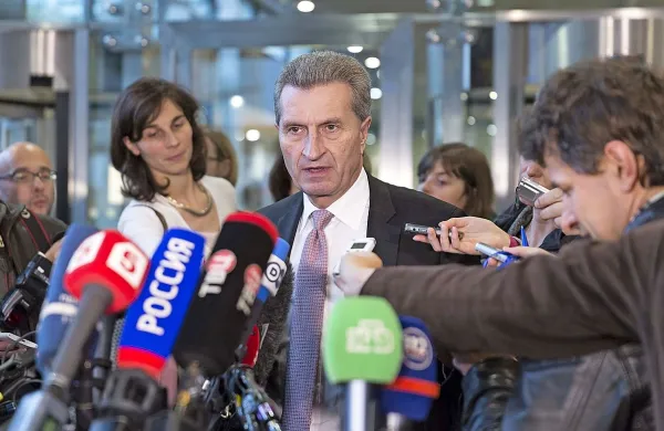 Glavni posrednik v pogajanjih med Rusijo in Ukrajino za rešitev plinskega spora, odhajajoči evropski komisar za energijo Günther Oettinger