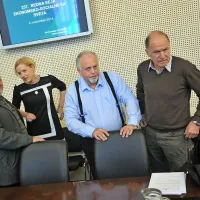 Zaprta seja Ekonomsko-socialnega sveta (ESS), na kateri so obravnavali ukrepe za uravnoteženje proračuna RS in rebalans proračuna za leto 2014 ter ukrepe za rebalans proračuna 2015