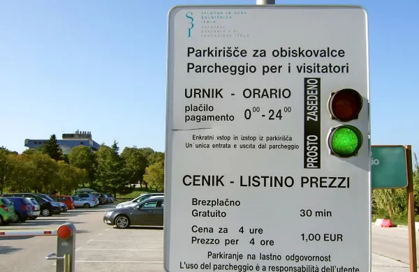 V začetku oktobra je SBI uvedla brezplačno polurno parkiranje