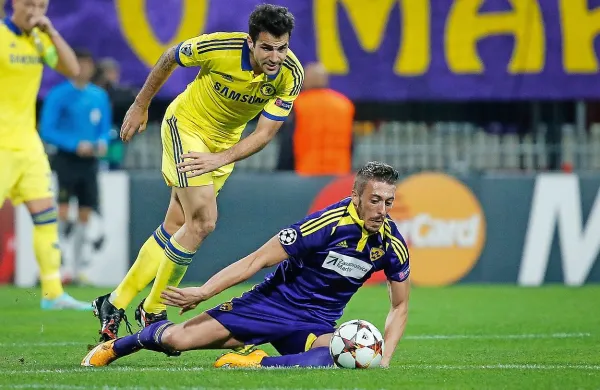 Agim Ibraimi (v vijoličastem dresu) je dosegel  mojstrski gol za Maribor