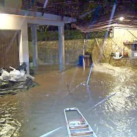 Voda je spet povzročala težave