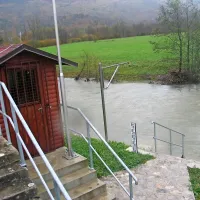 Merilna naprava na Reki pri vasi Trpčane
