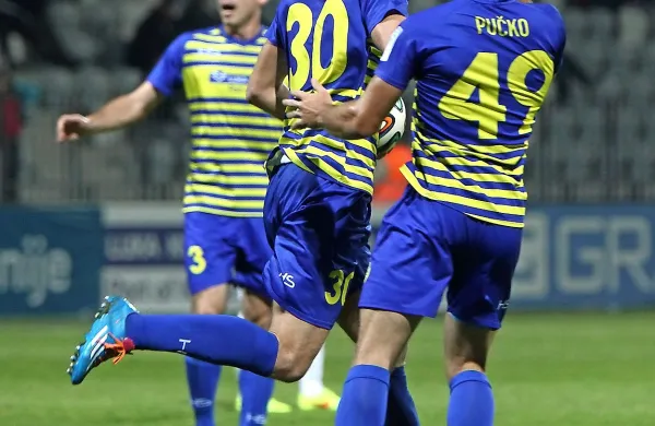 Koprčani so po zadnjih zmagah z mislimi tudi lahko že usmerjeni proti mestom nad sredino lestvice