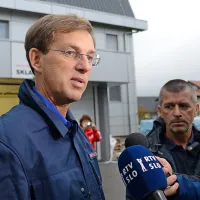 Premier obljubil konkretne  ukrepe