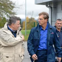 Premier obljubil konkretne  ukrepe