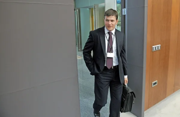 Nekdanji direktor Termoelektrarne Šoštanj (Teš) Rotnik je od četrtka v 30-dnevnem priporu zaradi sumov pranja denarja