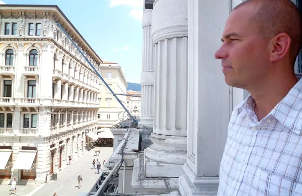 Iztok Furlanič ostaja predsednik tržaškega občinskega sveta
