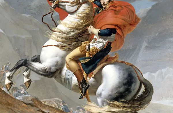 V času, ko je bil francoski cesar, je Napoleon Bonaparte skupaj imel okoli 120 takšnih klobukov, ohranilo pa se jih je le 19