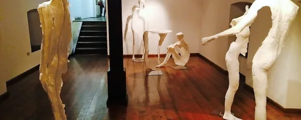 Katja Oblak: Ples iz cikla Sodelovanja, odtis, papir, 2014