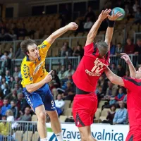 Grega Krečič pri uspešnem zaključku domače napadalne kombinacije