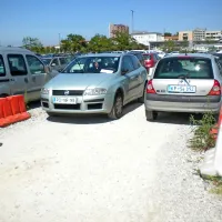 Kaj zato, če sva zaparkirala prav glavno “žilo”? 