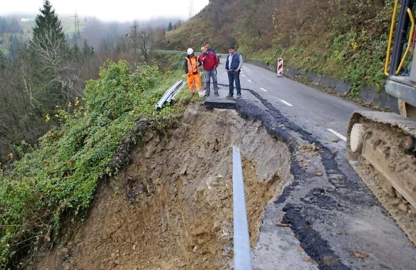 Na videz manjši plaz je veliko bolj nevaren
