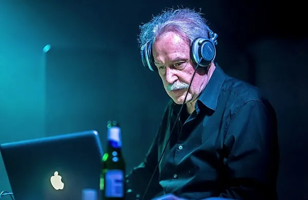 Pionir sintetizirane plesne glasbe Giorgio Moroder
