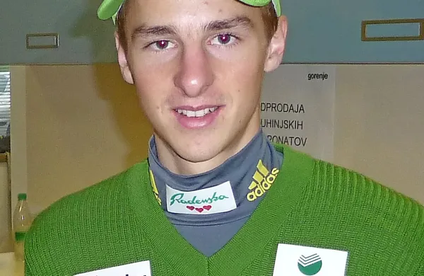 Jaka Hvala: “Vsako odštevanje do  začetka sezone je približno enako. Letos vstopam v sezono bolj zrelo in mirno.  Skoki pa so na precej višji ravni kot lani.”