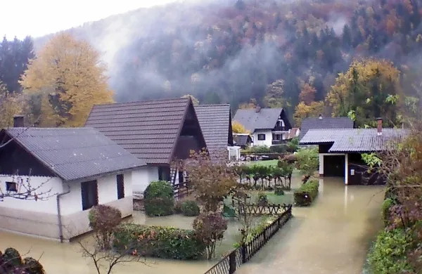 Stro&scaron;ki &scaron;kode precej večji kot stro&scaron;ki investicij