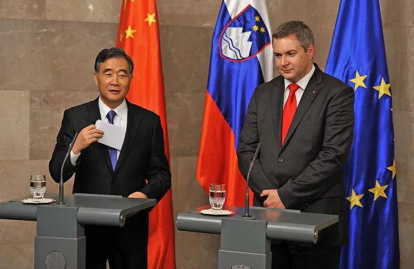 Dejan Židan in podpredsednik kitajske vlade Wang Yang