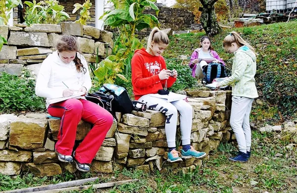 Osmošolci Osnovne šole Elvire Vatovec Prade na kreativni eko ekskurziji