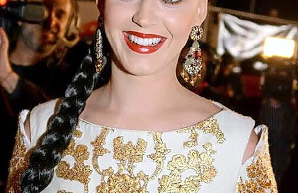 Katy Perry bo pela med polčasom enega najbolj gledanih športnih dogodkov na svetu