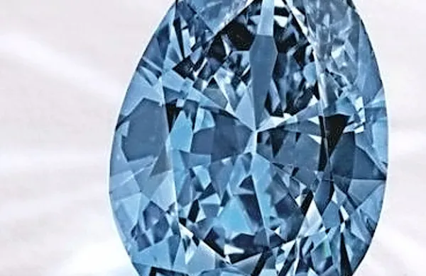 Rekordna cena za modri diamant