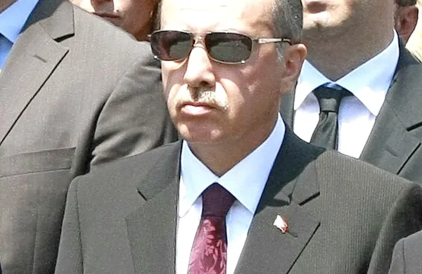 Ženske niso enakovredne moškim pri delu, ker je to v nasprotju z zakoni narave, je danes izjavil turški predsednik Recep Tayyip Erdogan