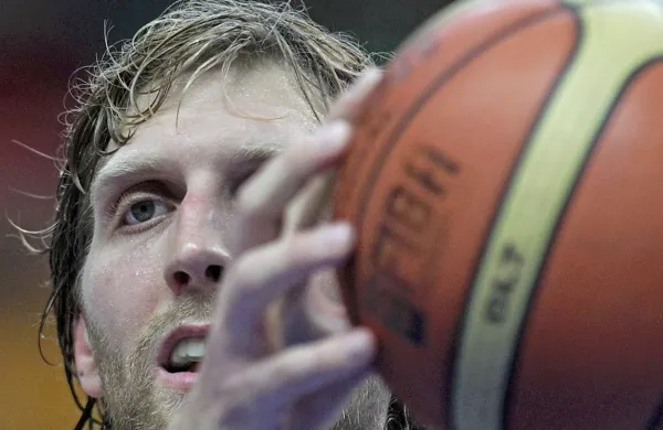 Dirk Nowitzki bo ostal zapisan v košarkarski zgodovini