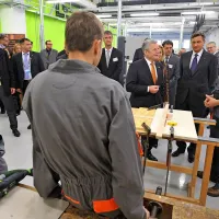 Ni se branil &ldquo;selfijev&rdquo; z dijaki