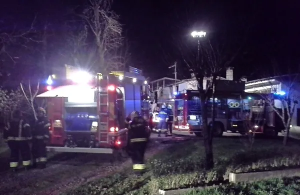 Ogenj uničil mansardno stanovanje