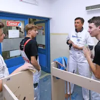Deset ur delali, pa nič računali
