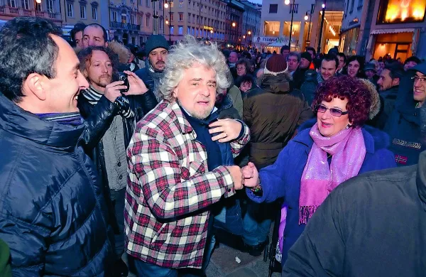 Beppe Grillo je utrujen od vodenja stranke.