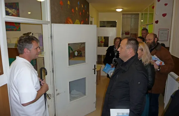 Predstavniki donatorjev so lahko videli,  kako so v Stari Gori porabili zbranih 12.000 evrov  